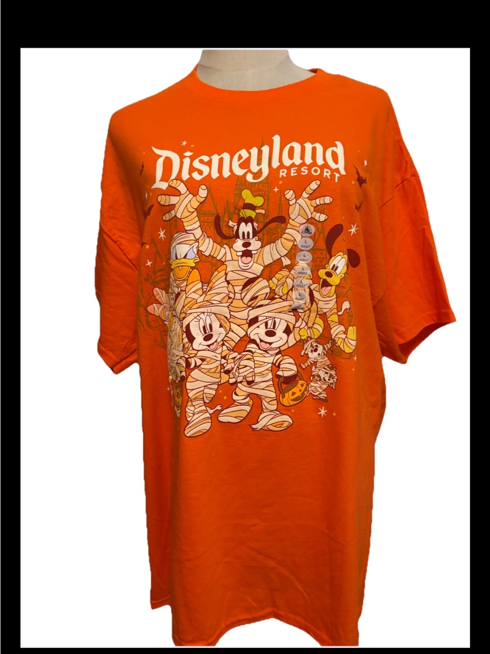 Disney Walt Disney World 2026 Mickey Mouse and Friends Halloween Large T-shirt